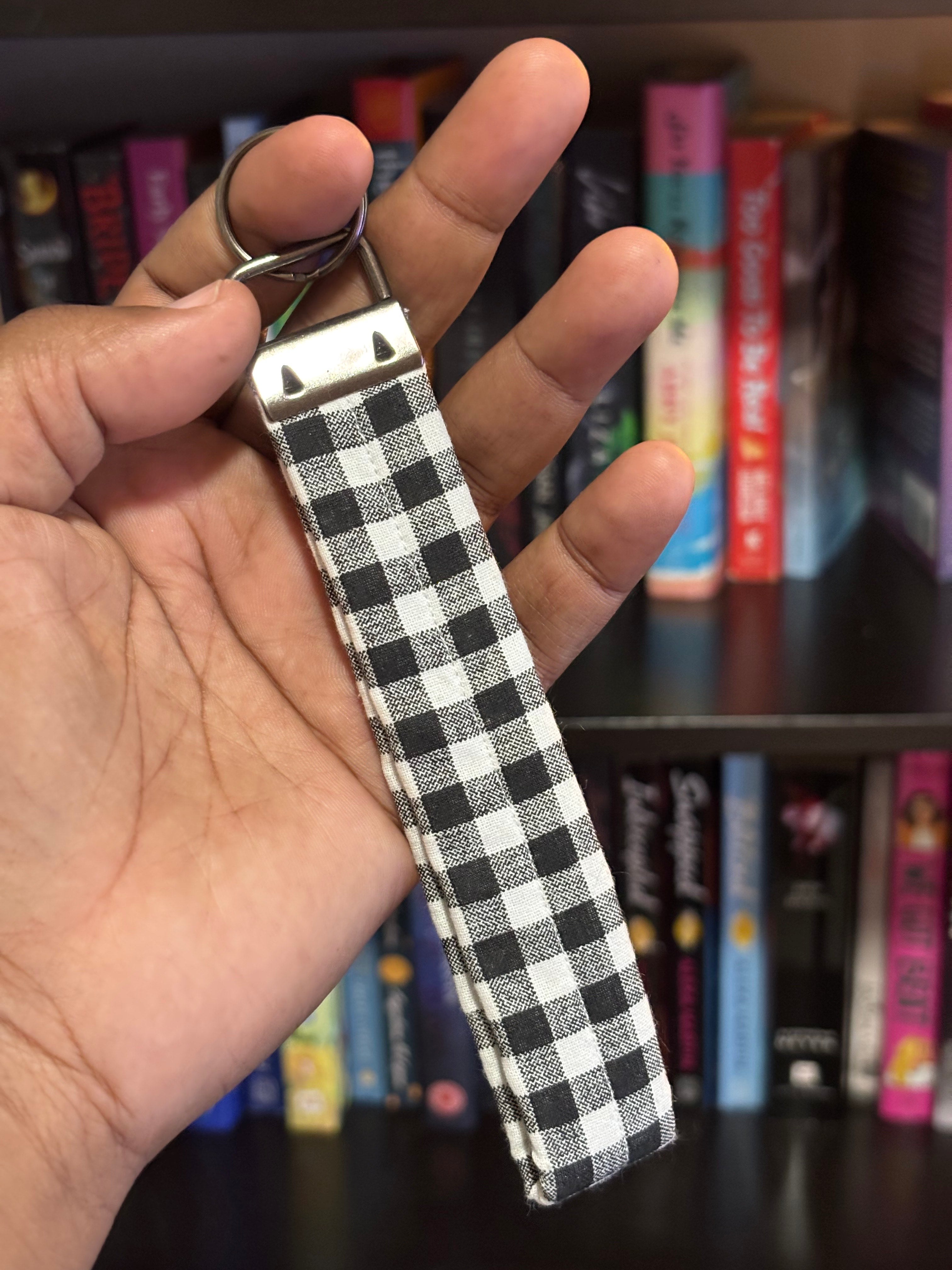 Black and White Plaid Wrist Keychain